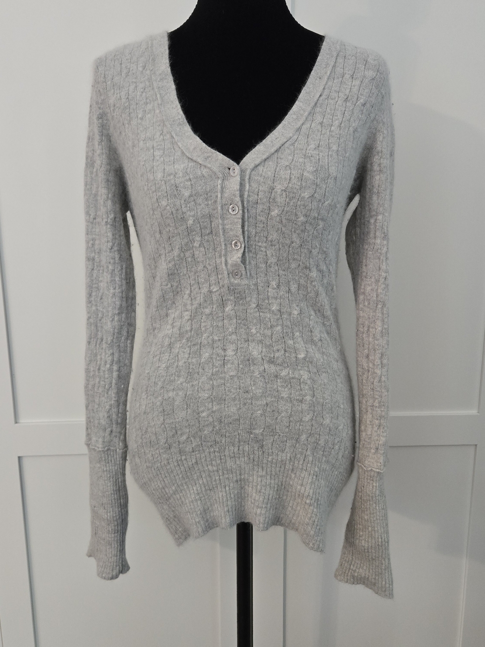 Aphorism Grey Angora Blend Cable Knit V-Neck Henley Sweater Ribbed Cuff Soft M